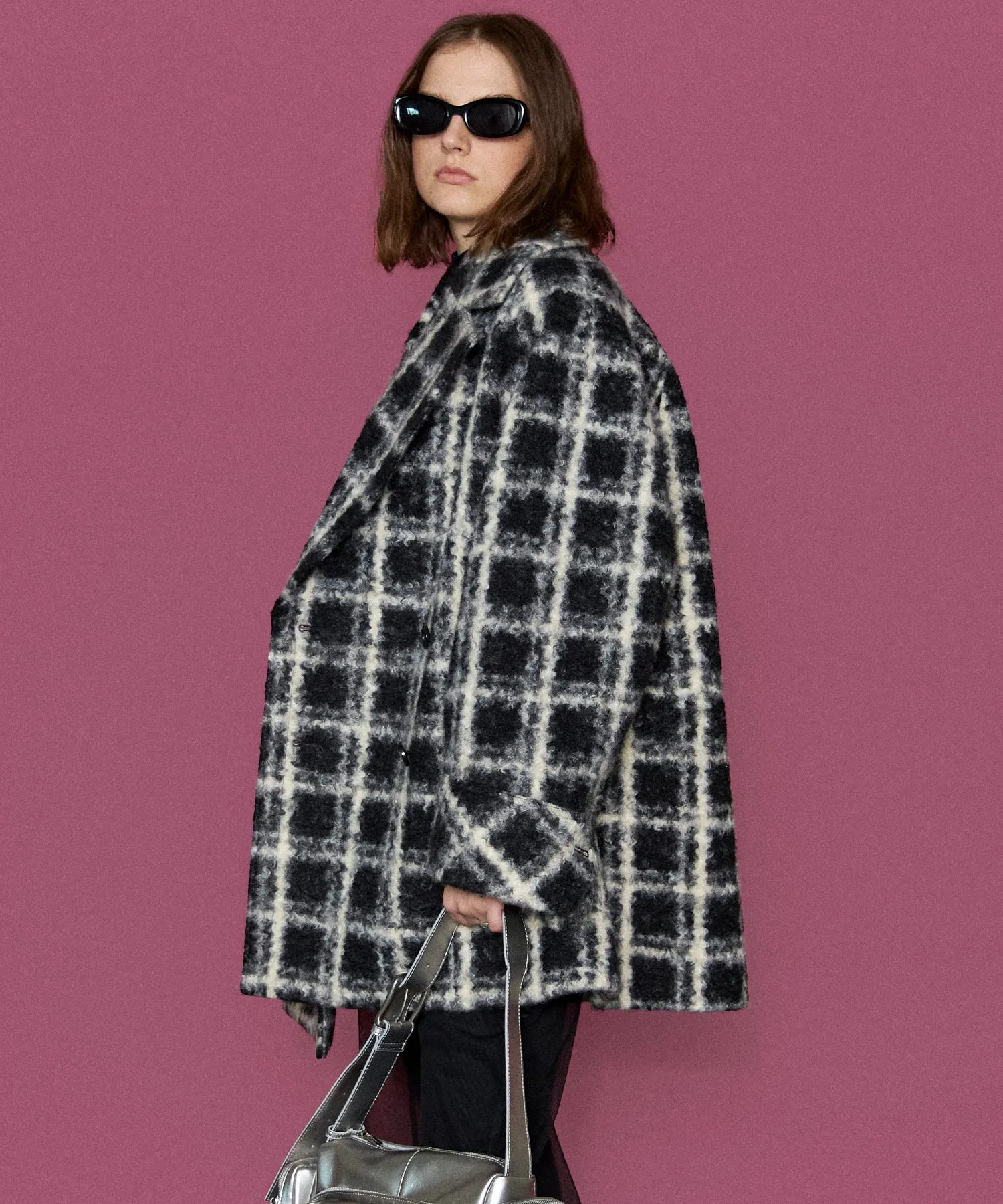 【24WINTER PRE-ORDER】Checkered Over Silhouette Middle Coat
