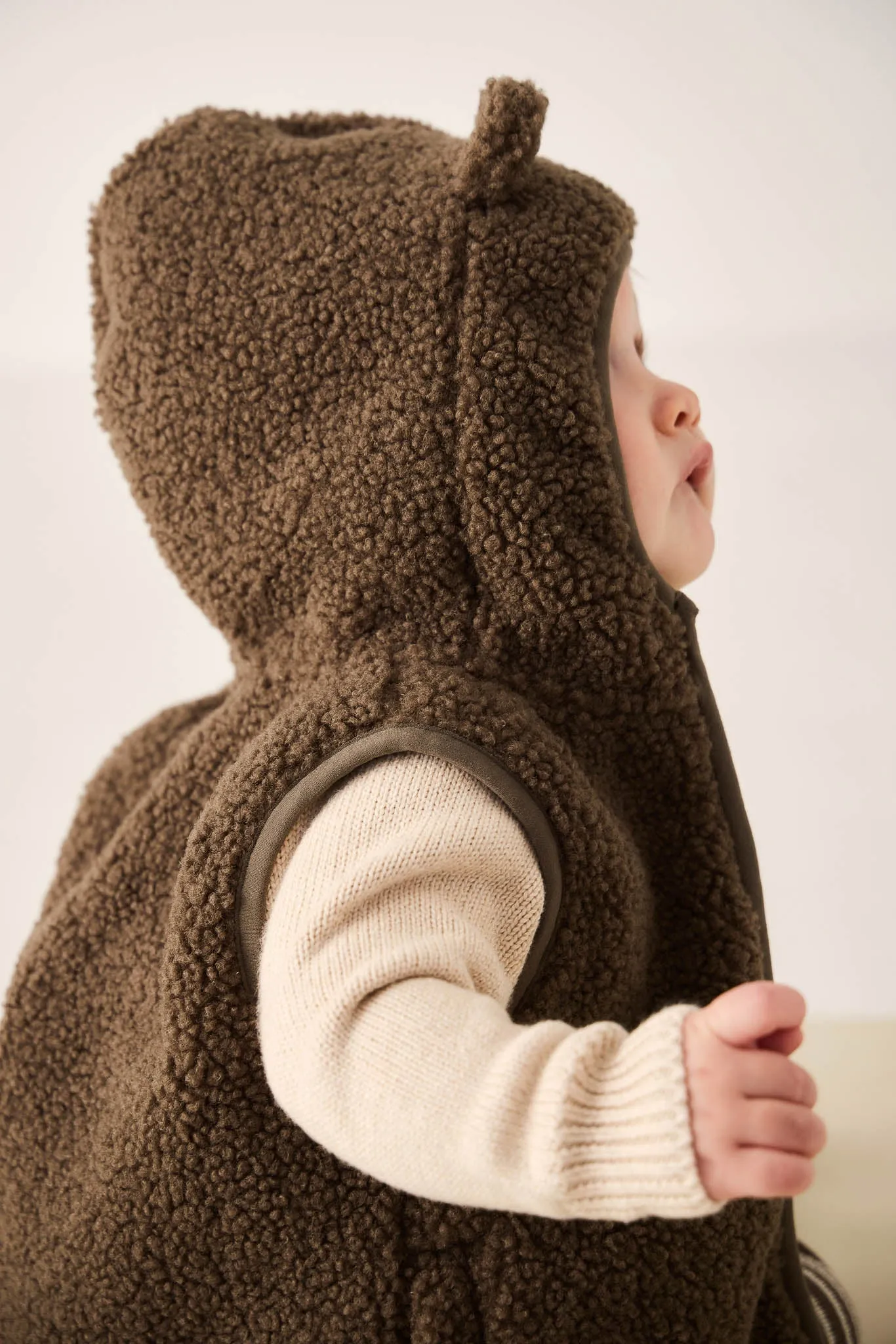 Neve Sherpa Vest - Bear