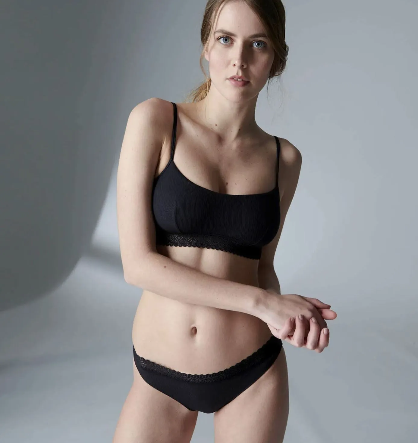 Ribbed modal & cotton brief [Black]